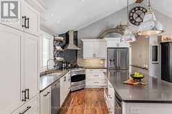 4380 SPRUCE AVENUE | Burlington Ontario | Slide Image Nine