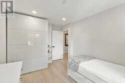 90 FOXBOROUGH DRIVE | Ancaster Ontario | Slide Image Thirty-two
