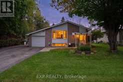 19 FAIRCREST AVENUE | Georgina Ontario | Slide Image One