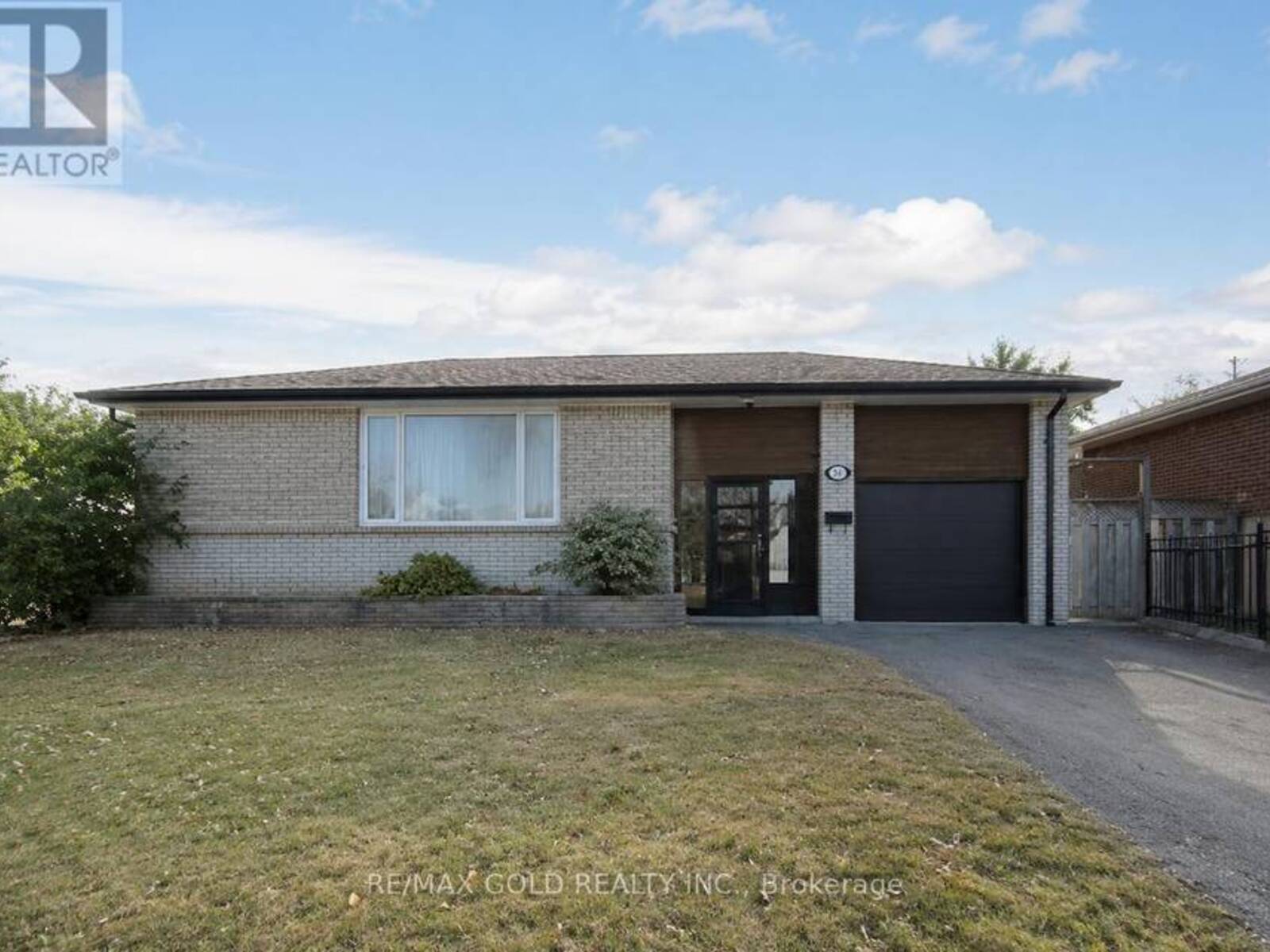 58 KINGSMERE CRESCENT, Brampton, Ontario L6X 1Z4