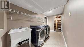 859 BRANDENBURG BOULEVARD | Waterloo Ontario | Slide Image Thirty-eight
