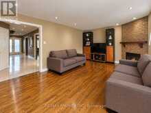 70 BILBERMAR DRIVE | Richmond Hill Ontario | Slide Image Seventeen