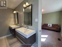 70 BILBERMAR DRIVE | Richmond Hill Ontario | Slide Image Thirty-two