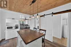 8 MYRTLE AVENUE | Oro-Medonte Ontario | Slide Image Ten