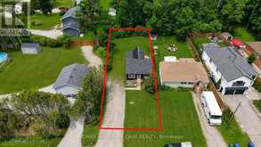 8 MYRTLE AVENUE | Oro-Medonte Ontario | Slide Image Three