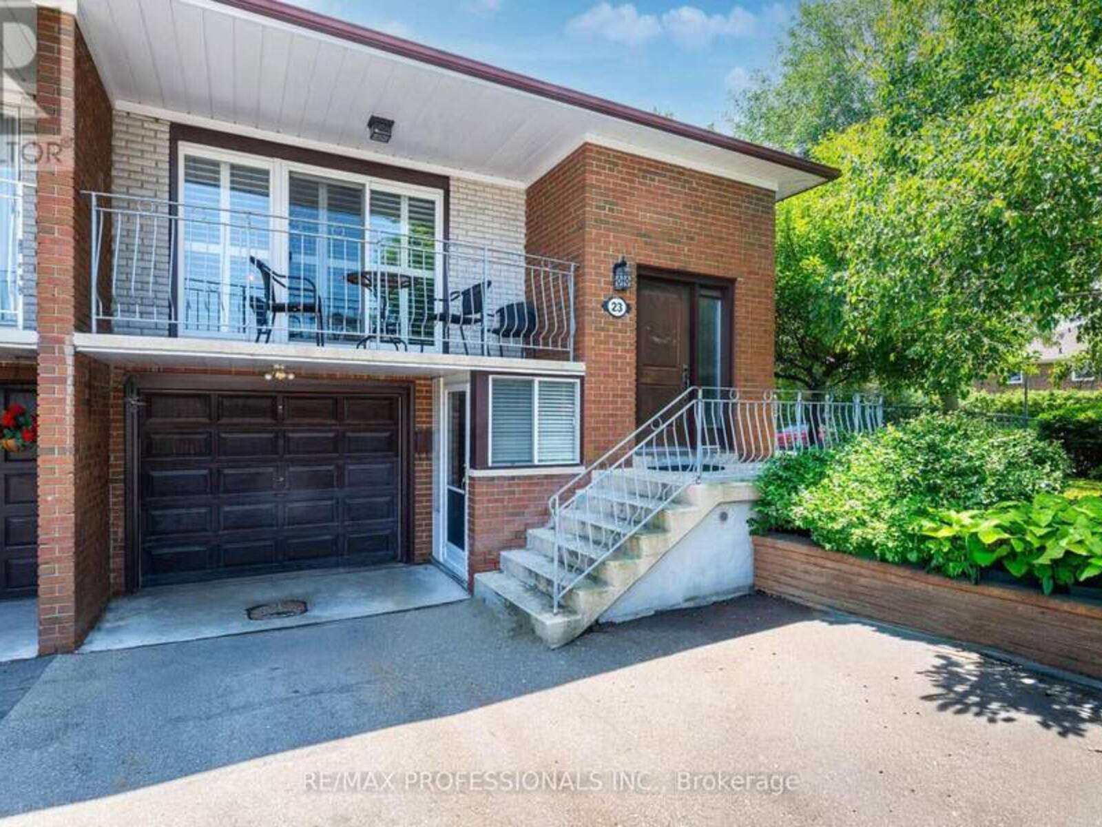 23 ANTHIA DRIVE, Toronto, Ontario M9L 1K6