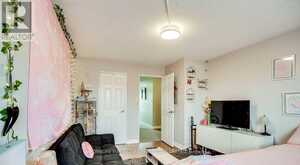 165 - 1066 FALGARWOOD DRIVE | Oakville Ontario | Slide Image Six
