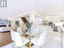 22 GRAND OAK DRIVE | Richmond Hill Ontario | Slide Image Thirteen