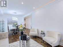 22 GRAND OAK DRIVE | Richmond Hill Ontario | Slide Image Eight