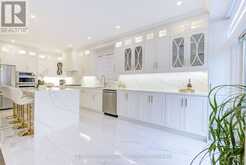 22 GRAND OAK DRIVE | Richmond Hill Ontario | Slide Image Eleven
