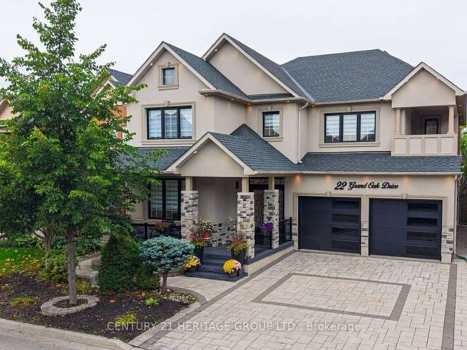 22 GRAND OAK DRIVE, Richmond Hill, Ontario L4E 3Z9