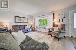 7 VINTAGE CRESCENT | Kitchener Ontario | Slide Image Eight