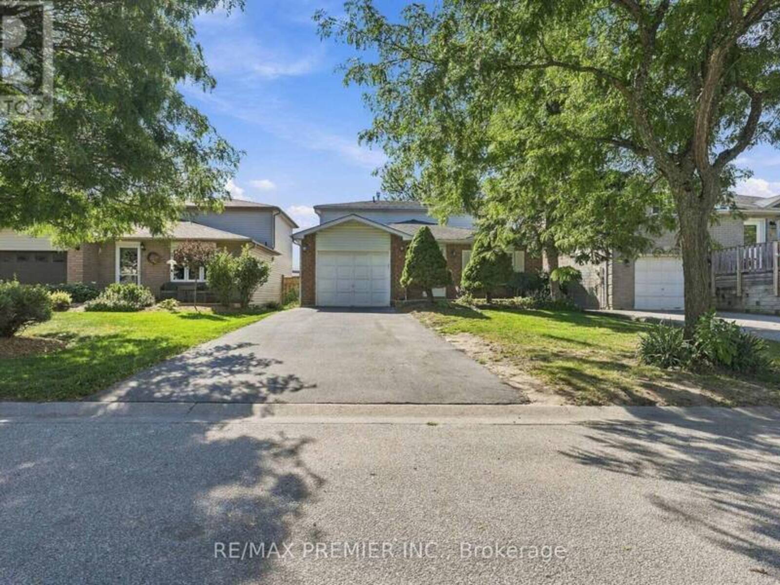 54 HERSEY CRESCENT N, Barrie, Ontario L4N 8R2