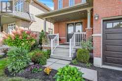 30 BOLSTER LANE | Uxbridge Ontario | Slide Image Three