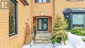 67 ROSE GREEN DRIVE | Vaughan Ontario | Slide Image Two