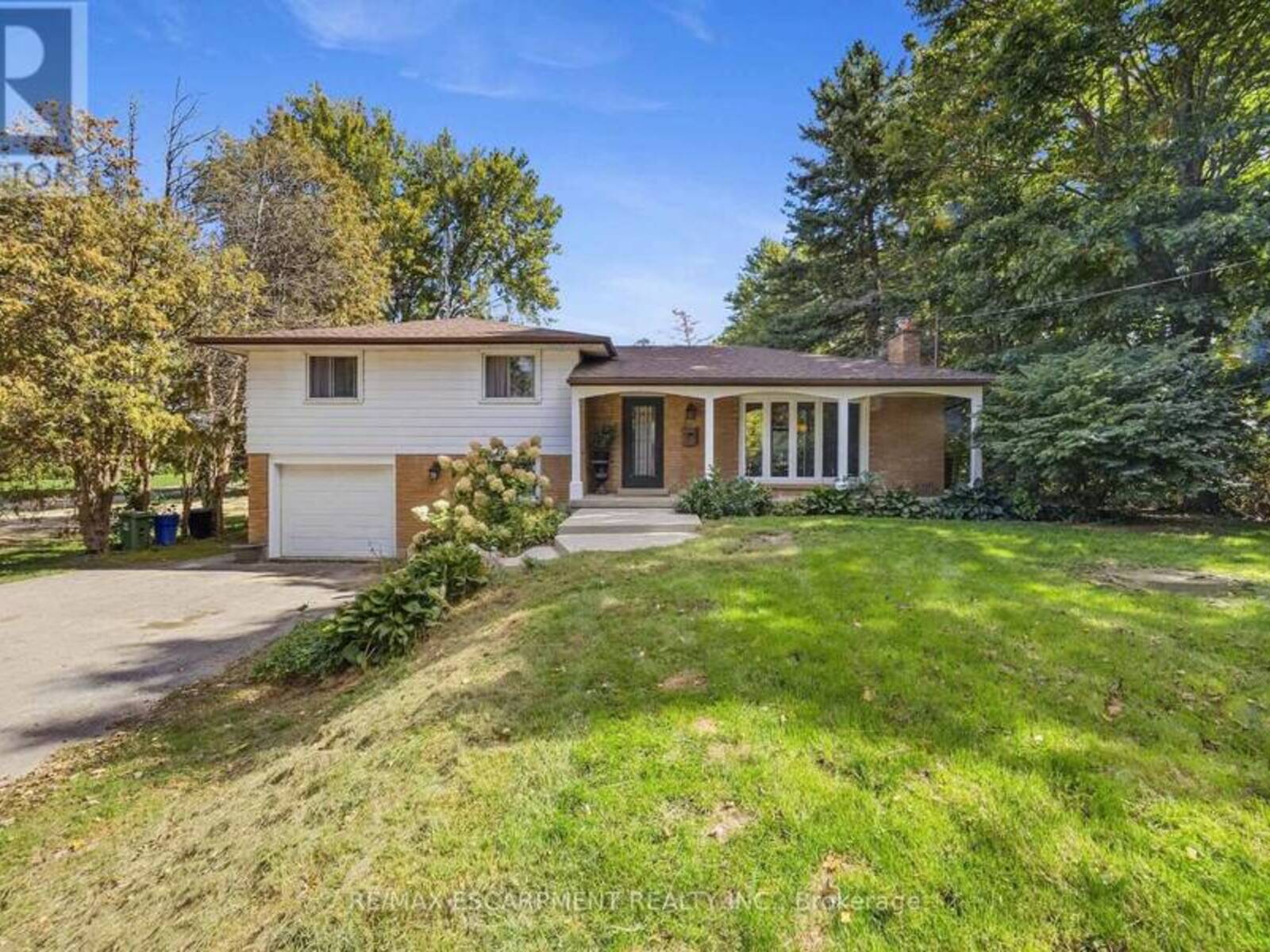 205 SUNNYRIDGE ROAD, Hamilton, Ontario L0R 1R0