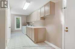 71 WILLOW FARM LANE | Aurora Ontario | Slide Image Thirty-two