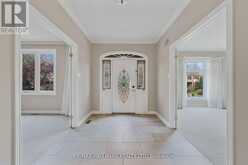 71 WILLOW FARM LANE | Aurora Ontario | Slide Image Six