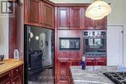 58 KIRK DRIVE | Markham Ontario | Slide Image Sixteen