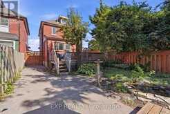 146 OTTAWA STREET S | Hamilton Ontario | Slide Image Thirty