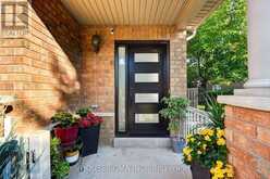 5261 PALMETTO PLACE | Mississauga Ontario | Slide Image Three