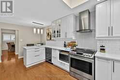 93 JULIA COURT | Newmarket Ontario | Slide Image Sixteen