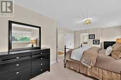 93 JULIA COURT | Newmarket Ontario | Slide Image Eighteen
