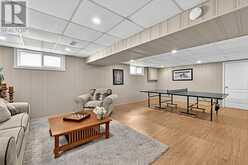 93 JULIA COURT | Newmarket Ontario | Slide Image Thirty-two