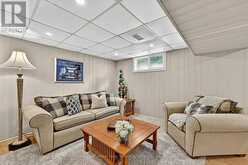 93 JULIA COURT | Newmarket Ontario | Slide Image Thirty-three