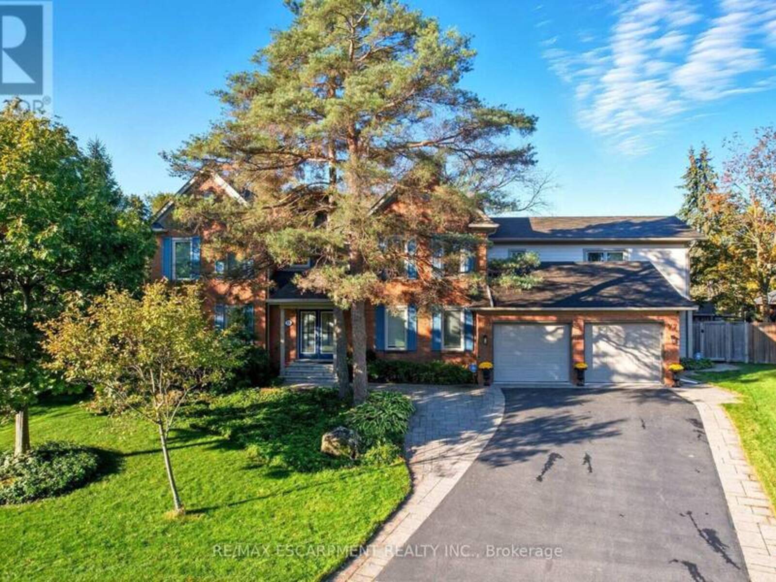 77 FLANDERS DRIVE, Hamilton, Ontario L8B 0G6