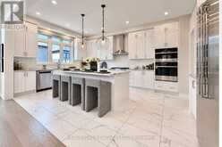 72 BROOKFAM STREET | Richmond Hill Ontario | Slide Image Thirteen