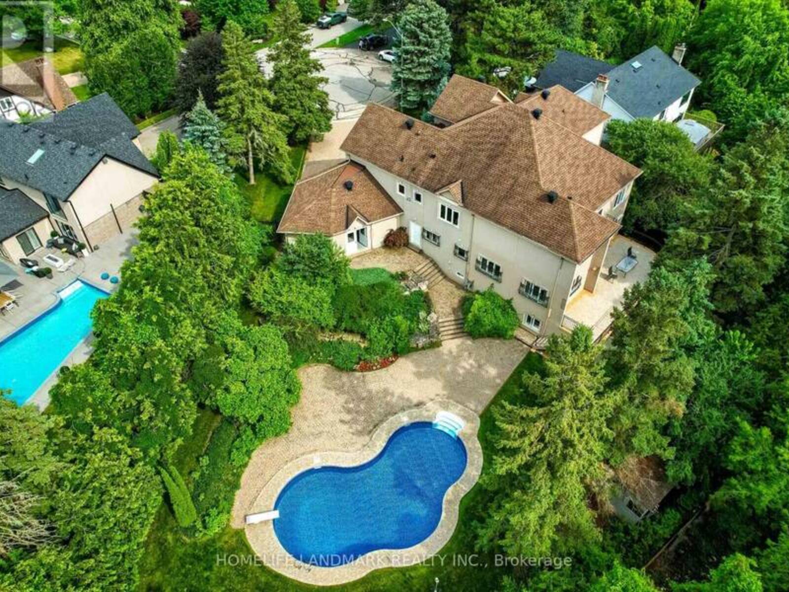 14 MEADOW HEIGHTS COURT, Vaughan, Ontario L4J 1V6