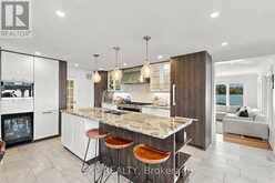 3 WILLOWBANK AVENUE | Richmond Hill Ontario | Slide Image Twelve
