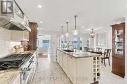 3 WILLOWBANK AVENUE | Richmond Hill Ontario | Slide Image Thirteen