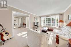 5 STANDISH CRESCENT | Markham Ontario | Slide Image Eight