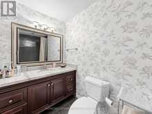 52 QUEENSMILL COURT | Richmond Hill Ontario | Slide Image Nineteen