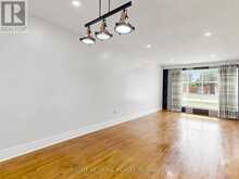 65 DARLINGSIDE DRIVE | Toronto Ontario | Slide Image Thirteen