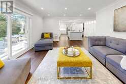431 KERRYBROOK DRIVE | Richmond Hill Ontario | Slide Image Thirteen