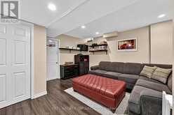 408 FLANAGAN COURT | Newmarket Ontario | Slide Image Nineteen