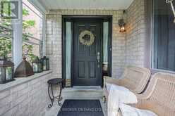 408 FLANAGAN COURT | Newmarket Ontario | Slide Image Three