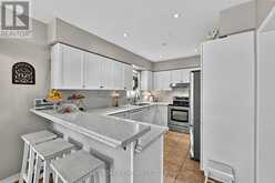 408 FLANAGAN COURT | Newmarket Ontario | Slide Image Five