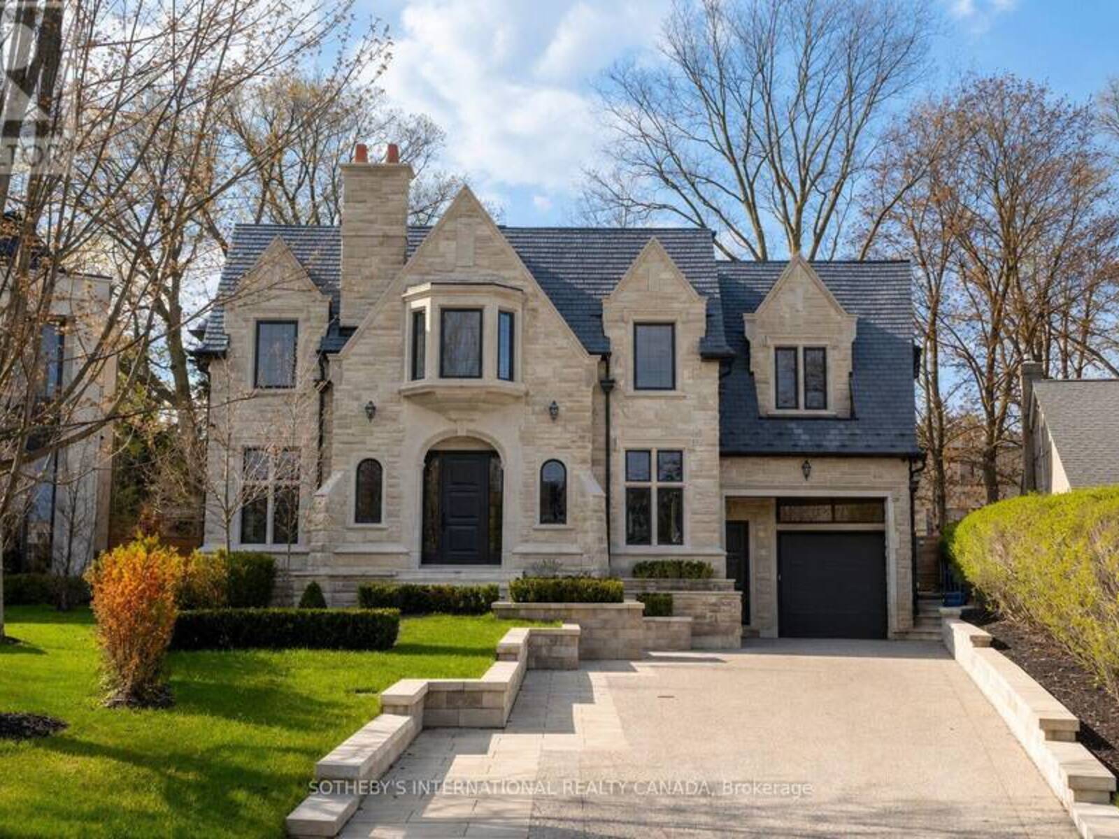 92 ARJAY CRESCENT, Toronto, Ontario M2L 1C7