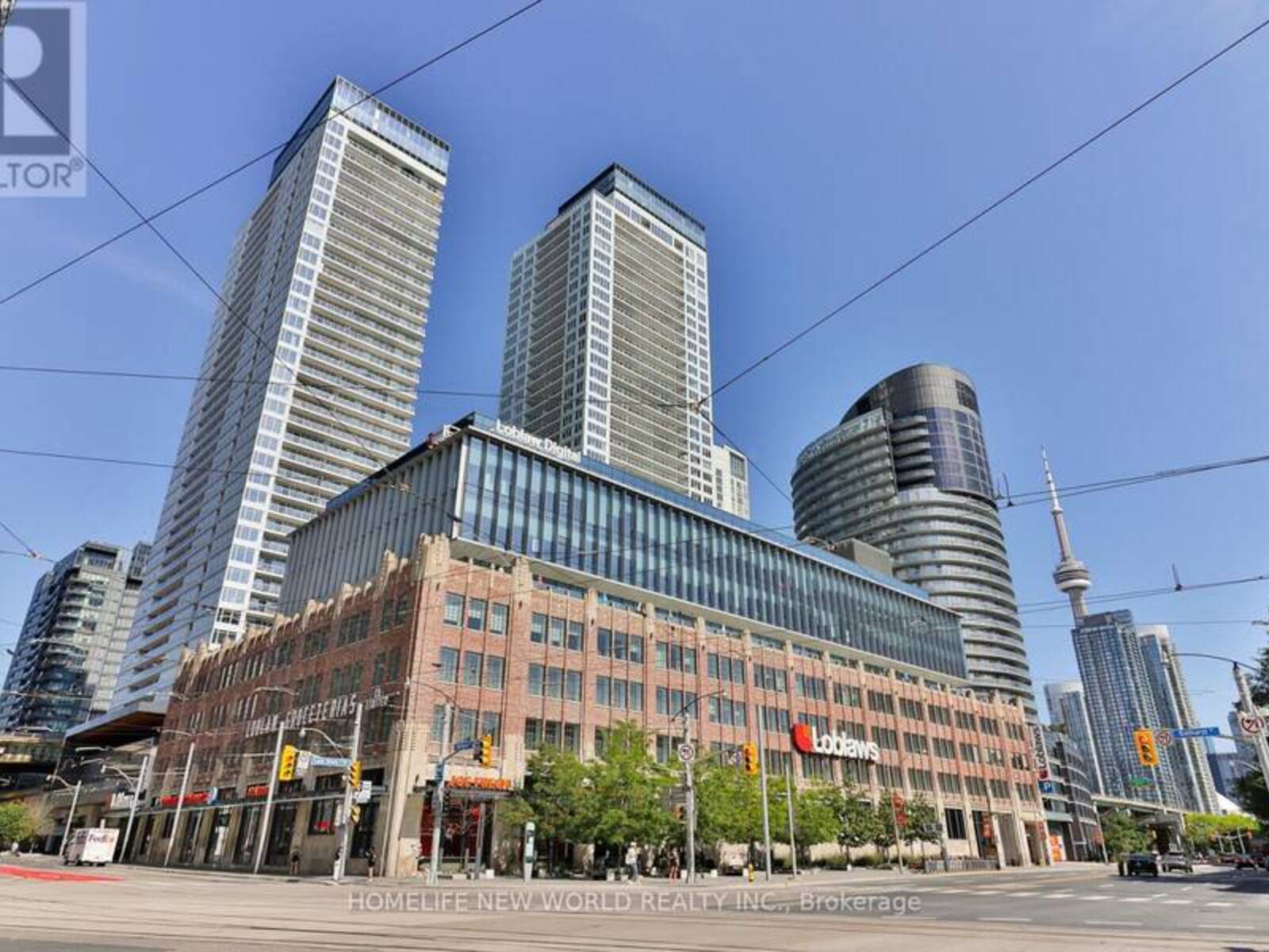 812 - 17 BATHURST STREET, Toronto, Ontario M5V 0N1