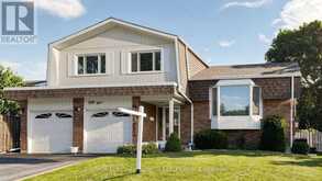 59 KILCHURN CASTLE DRIVE | Toronto Ontario | Slide Image Nine