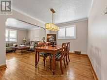 14 BARDWELL CRESCENT | Toronto Ontario | Slide Image Ten