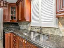 14 BARDWELL CRESCENT | Toronto Ontario | Slide Image Twelve
