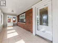 14 BARDWELL CRESCENT | Toronto Ontario | Slide Image Sixteen