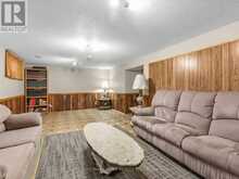 14 BARDWELL CRESCENT | Toronto Ontario | Slide Image Thirty-one
