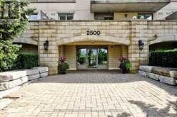 502 - 2500 RUTHERFORD ROAD | Vaughan Ontario | Slide Image Three
