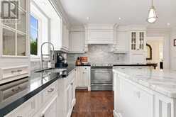 125 ULSTER DRIVE | Oakville Ontario | Slide Image Sixteen